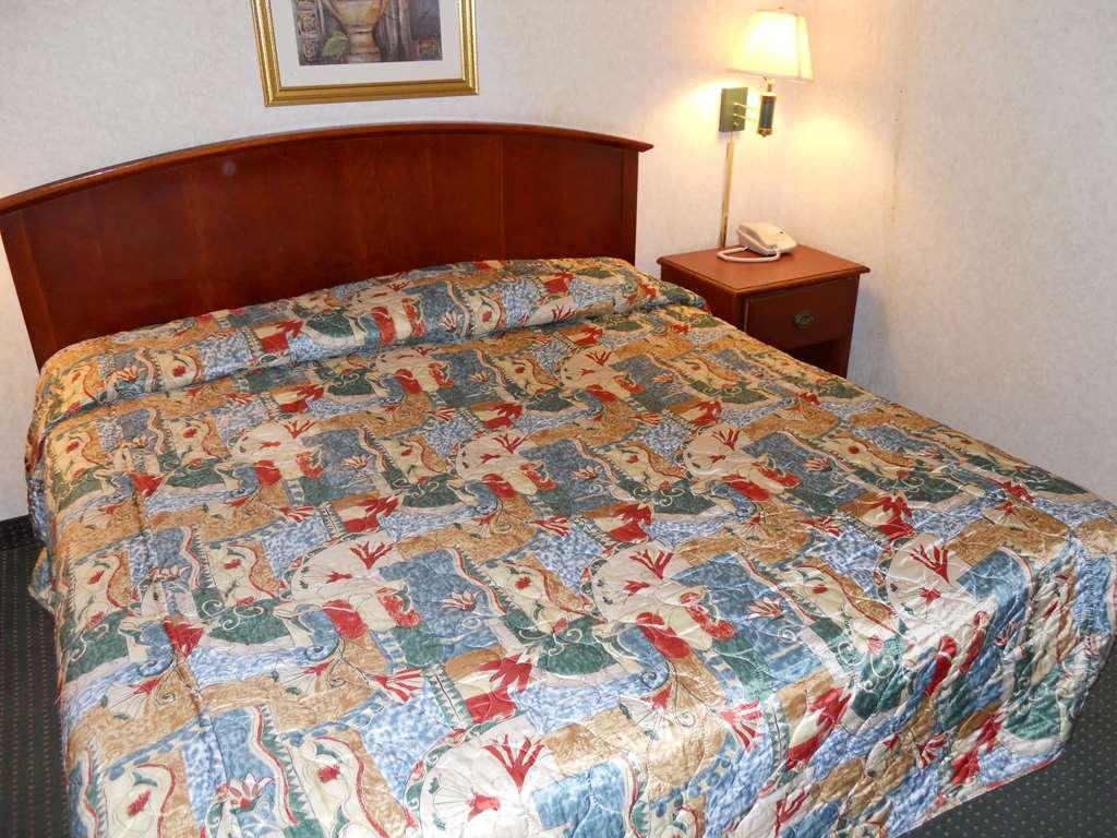 America'S Best Inn & Suites - Decatur Habitación foto
